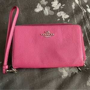 Coach wallet/clutch.